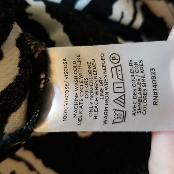 LOFT Keyhole jumpsuit - Picture 9 of 10